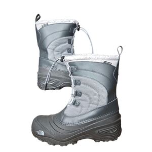 The North Face Alpenglow IV Unisex Kids Waterproof Thermafelt Boots Size 6